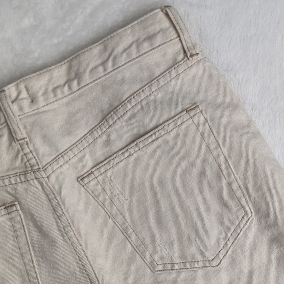 Free People Caroline Bermuda Denim Cutoff High Rise Fray Distress Ecru 28 NWT - Picture 6 of 15